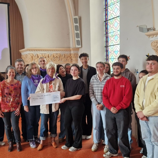 Remise du chèque à Épilepsie France -1ère STMG