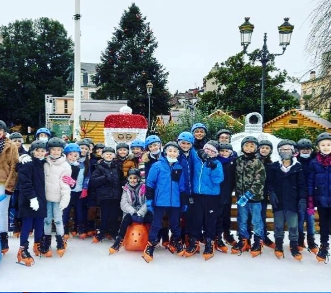 Sortie des élémentaires du Pradeau à la patinoire de Tarbes