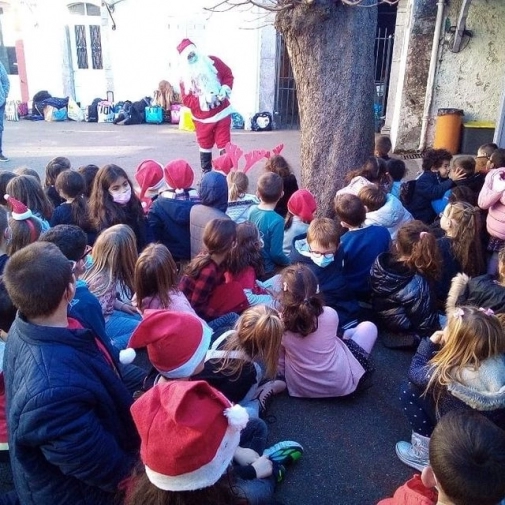 Le père Noël à l'école Saint-Joseph d'Ossun