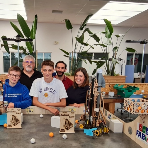 Champions du challenge Robots de Bic Crescendo - STI2D