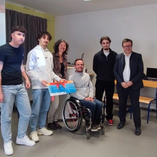 Remise de chèque à David Toupé