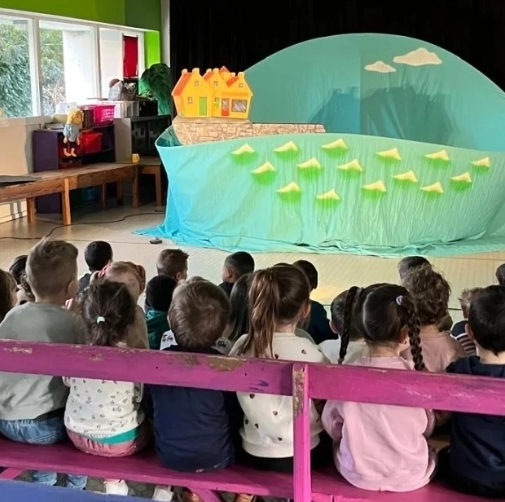 Du théâtre à l'école : Leila et la baleine - Maternelle Pradeau