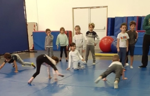 Ecole du cirque pour les CP du Pradeau