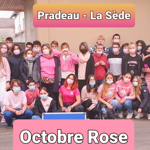 Les lycéens prennent la pose pour Octobre Rose