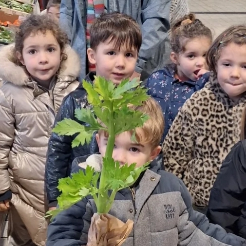 Les maternelles du Pradeau au marché