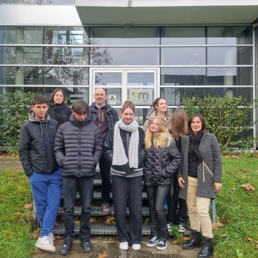Les 1ère STL visitent la halle Agromat