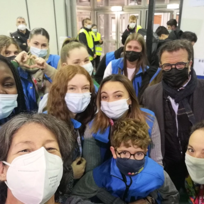 Nos élèves avec Mme Aucouturier, Mme Coffrini et  M. Courtade